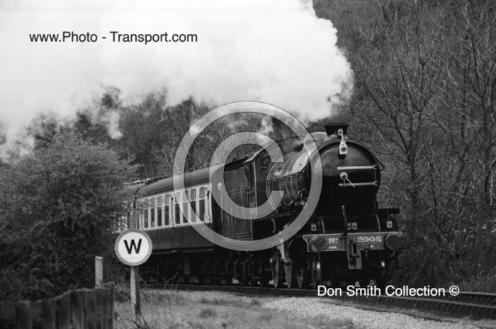WD 2-10-0 No.3672 DAME VERA LYNN