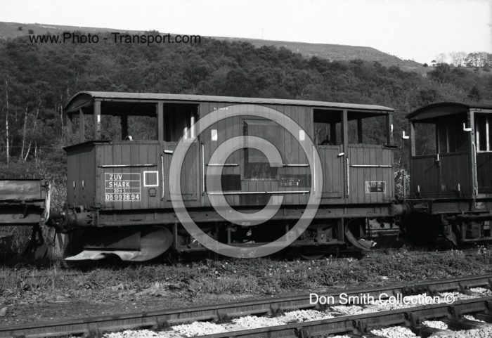 Brake Van ZUV SHARK 20.5t DB993894 with Ballast/Snow Ploughs