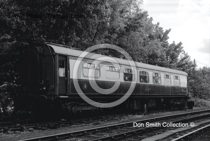 BR E 9972/318 Pullman Coach “ROBIN"