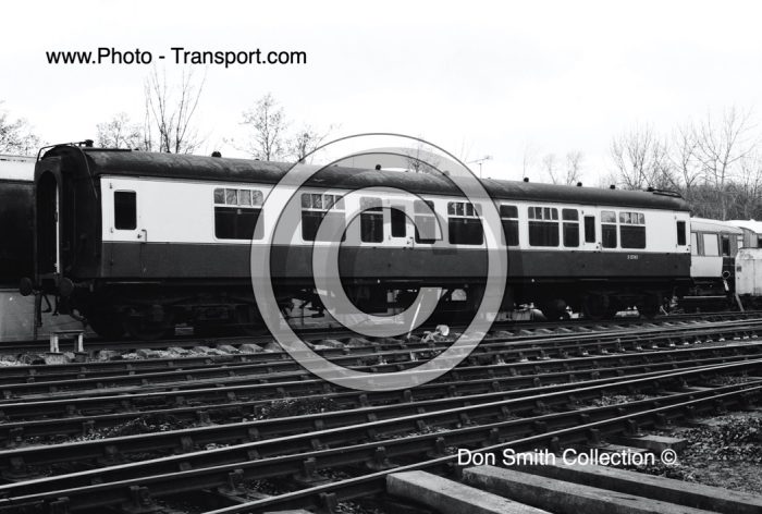 E15745 Mk 1 coach