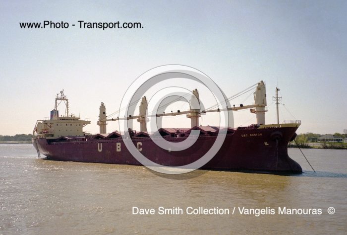 UBC BOSTON  -  Bulker