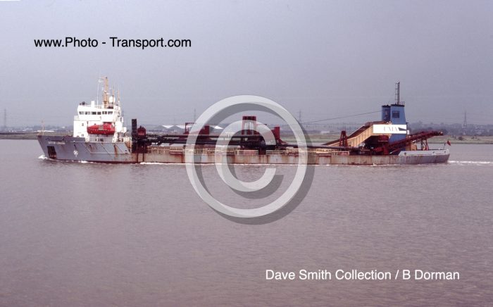 CITY OF LONDON -  Dredger