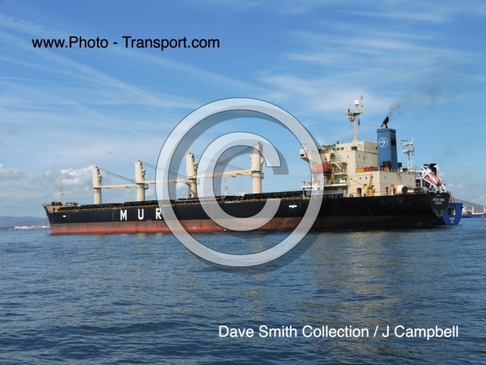 AFRICAN ROBIN - Bulk Carrier