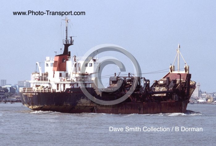 HOVERINGHAM VI - Dredger