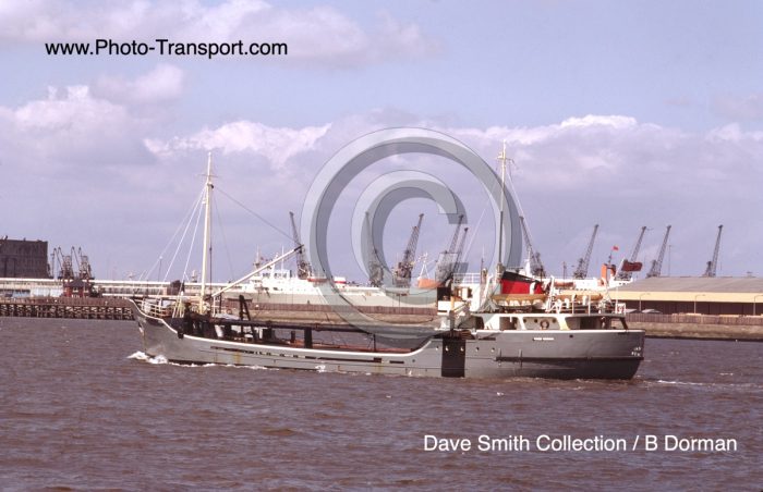 INSTOW  -  Dredger