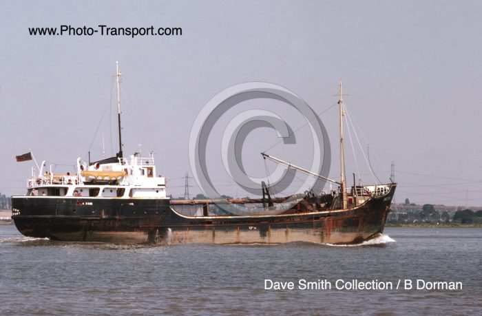 INSTOW  -  Dredger