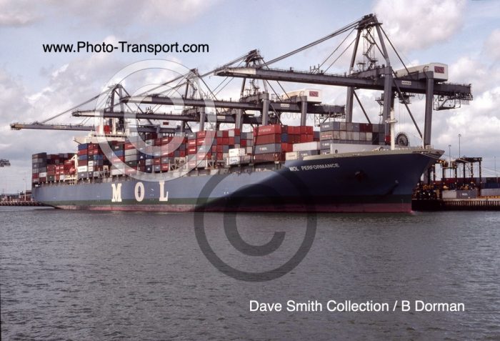 MOL PERFORMANCE - Container