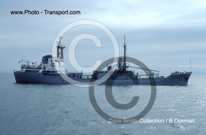 PHOENICIAN FLAG - Cement Carrier