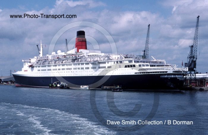 QUEEN ELIZABETH 2 - Pass Cruise - Red Funnel