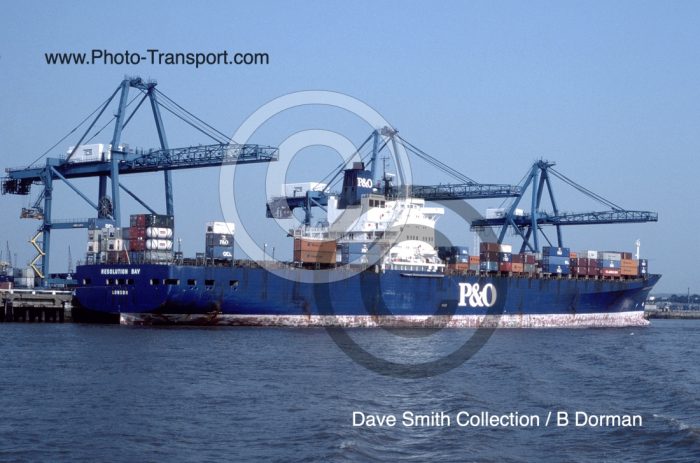 RESOLUTION BAY - Container -  Blue Hull / P&O