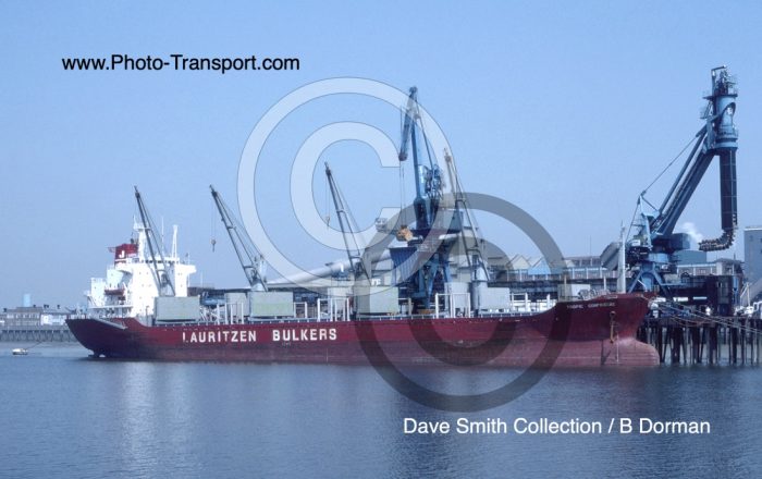 TROPIC CONFIDENCE - Bulk Carrier