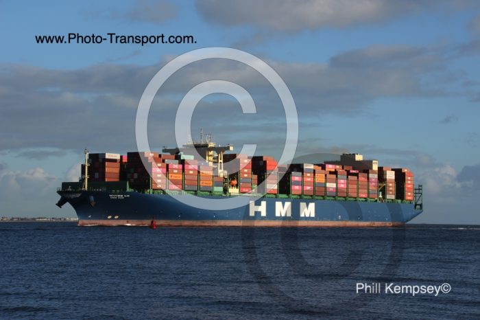 HMM NURI - Container
