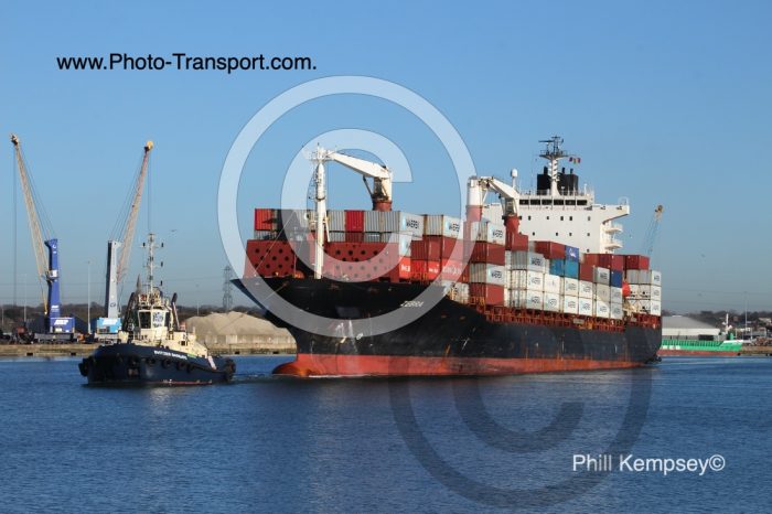 ZEBRA - Container with SVITZER BARGATE - Tug