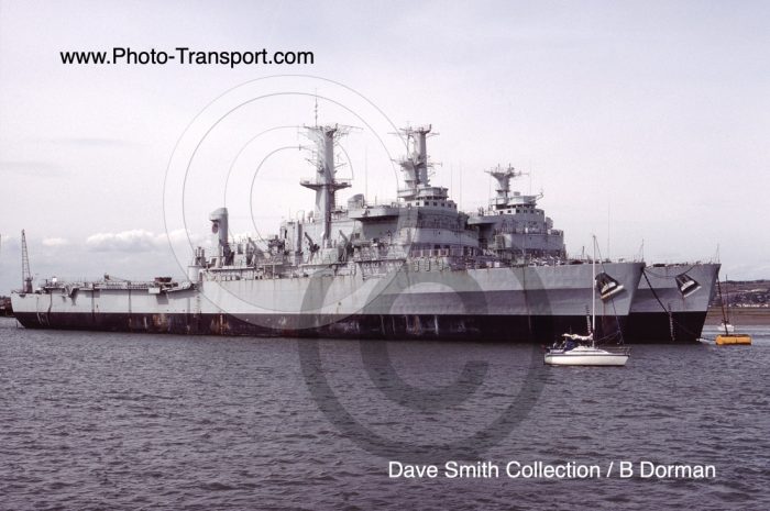 HMS FEARLESS  L10 - Assault Landing Ship