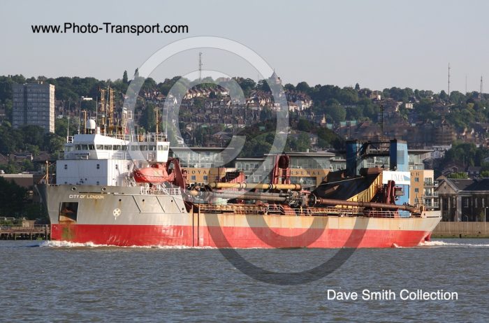 CITY OF LONDON - Hopper Dredger