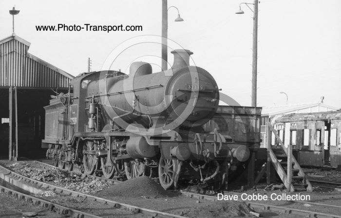 K Class  2-6-0 No.32339