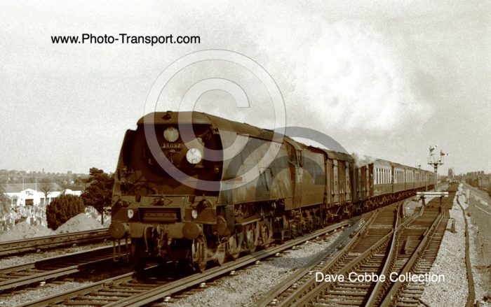West Country Unrebuilt 4-6-2 No.34092 City of Wells