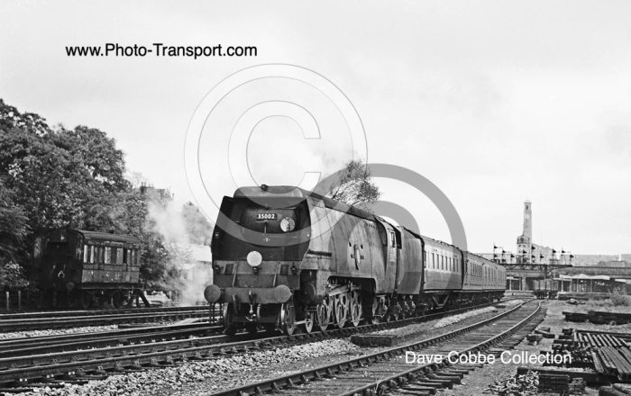 Merchant Navy unrebuilt 4-6-2 No.35002 Union Castle