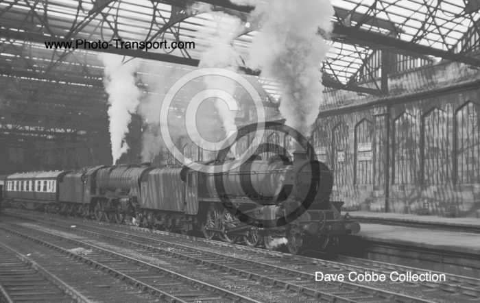 LMS Black 5 No.44764 and LMS Royal Scot No.46116 Irish Guardsman