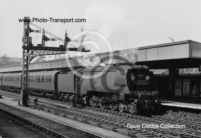 Battle of Britain Unrebuilt 4-6-2 No.34069 Hawkinge