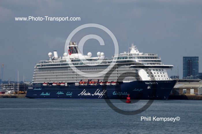 MEIN SCHIFF 3 - Pass Cruise