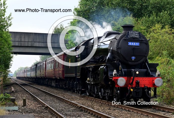LMS STANIER CLASS  5 (Black 5) 4-6-0 No.44871