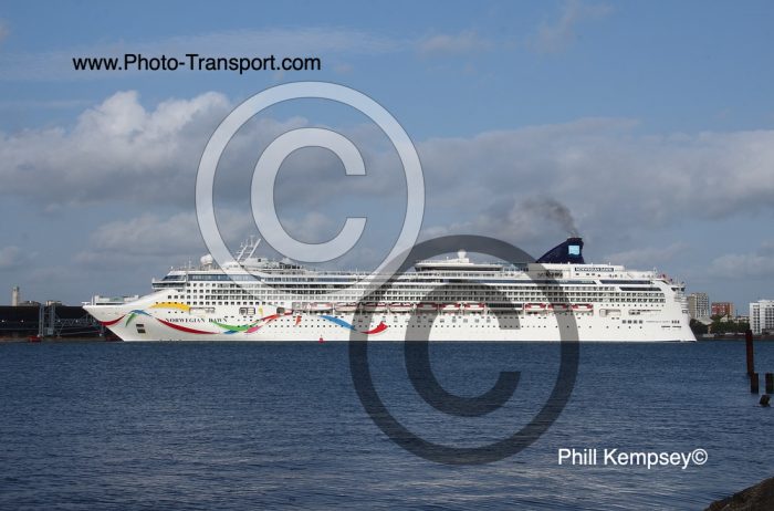 NORWEGIAN DAWN  - Pass Cruise