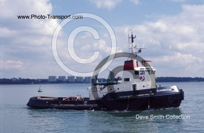 CLAUSENTUM - with Black Hull - Tug