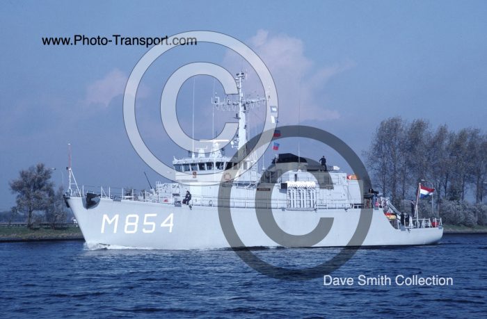 HNLMS HARLINGEN M854 - Minesweeper