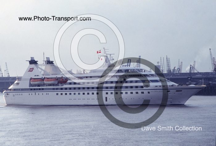 ROYAL VIKING QUEEN - Pass Cruise