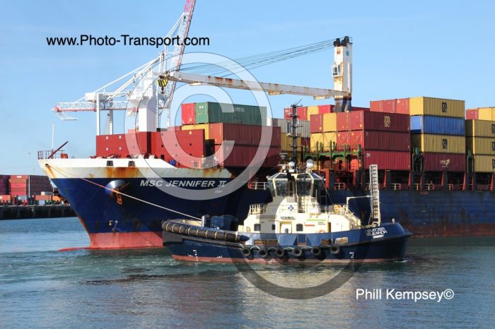 SVITZER ELEANOR - Tug