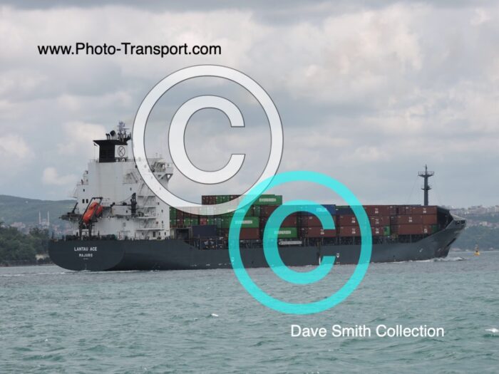 LANTAU ACE - Container