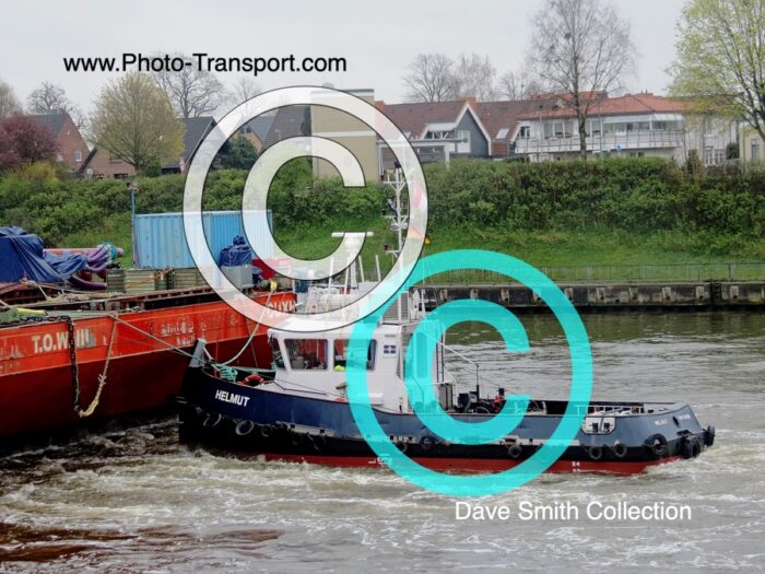 HELMUT - Tug