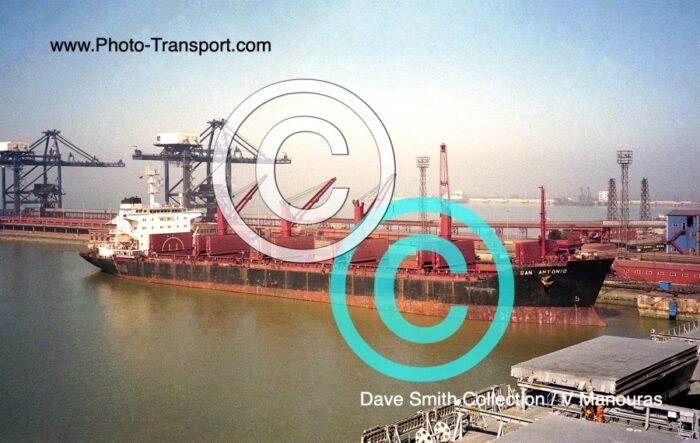 SAN ANTONIO - Bulk Carrier