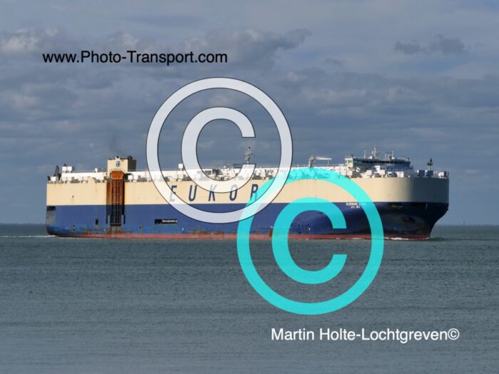 MORNING LENA - Vehicle Carrier