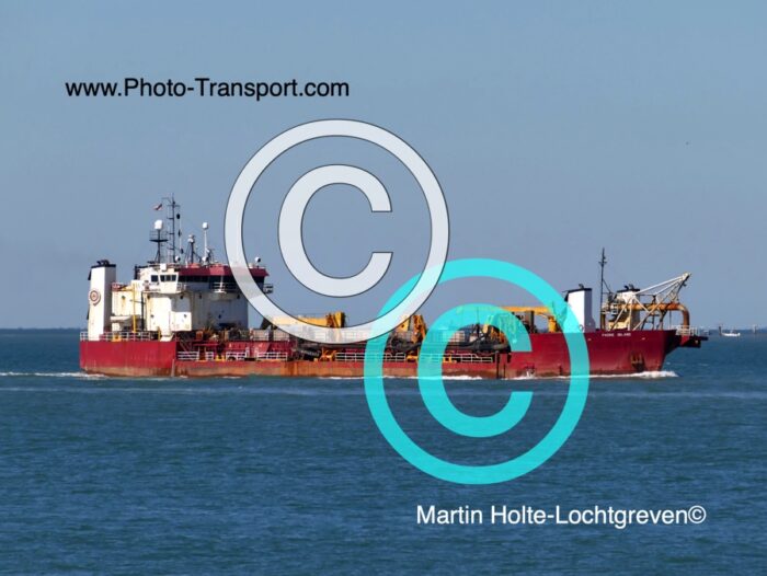 PADRE ISLAND - Hopper Dredger