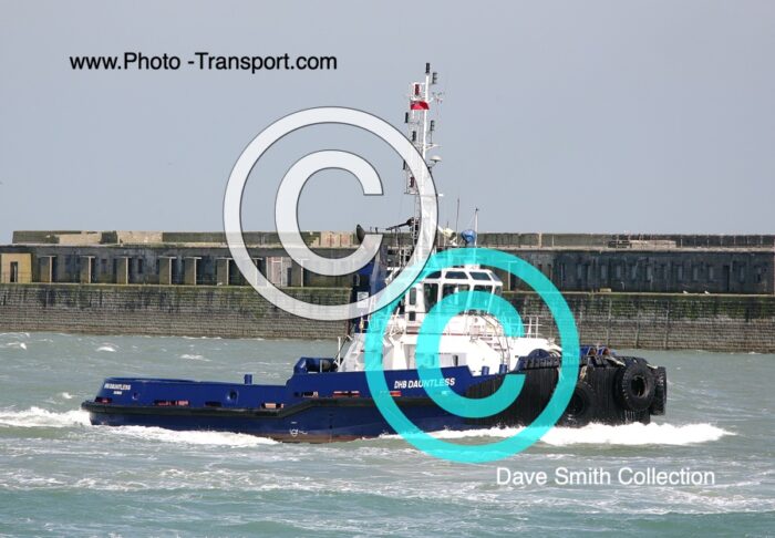 DHB DAUNTLESS - Tug