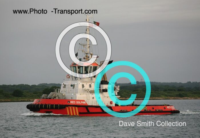 RED DOLPHIN - Tug