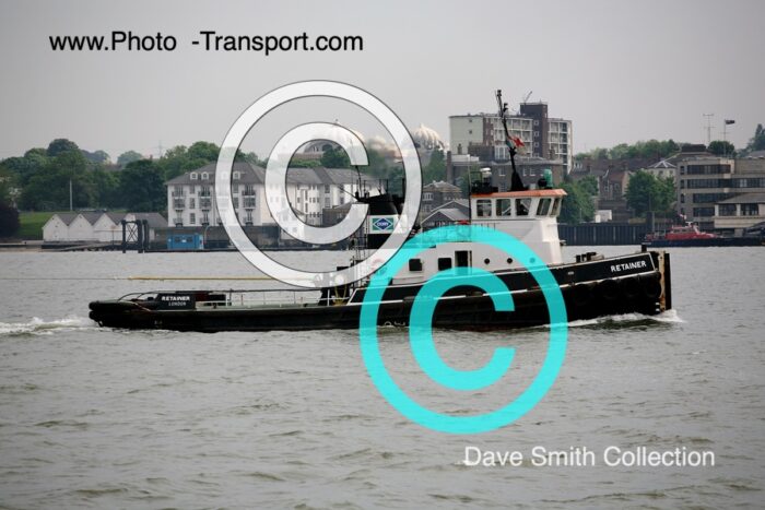 RETAINER - Tug