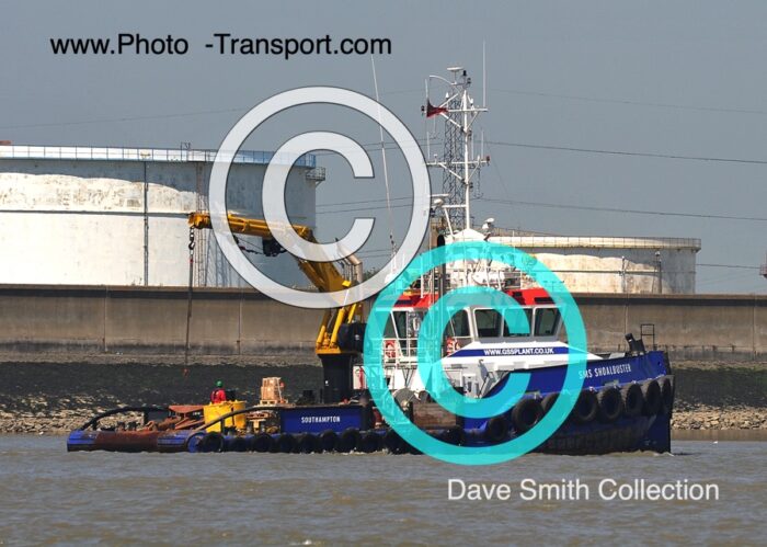 SMS SHOALBUSTER - Tug