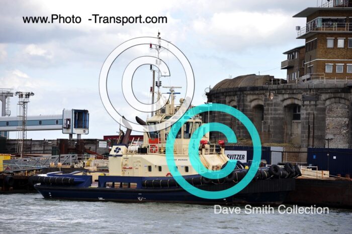 SVITZER WARDEN - Tug - Svitzer Colours
