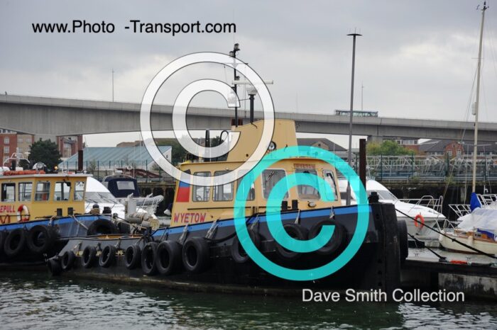 WYETOW  - Tug