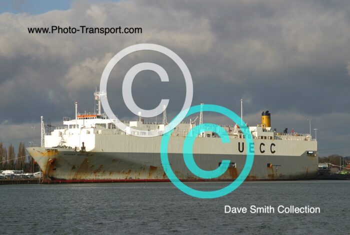 AEGEAN  BREEZE - Vehicle Carrier
