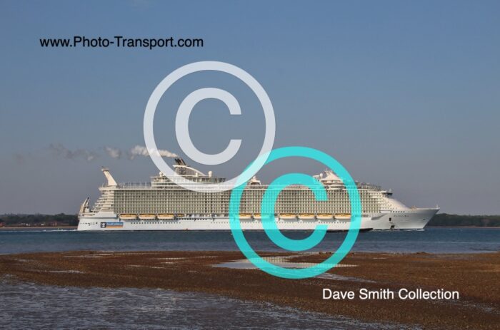 ALLURE OF THE SEAS   -  Pass Cruise