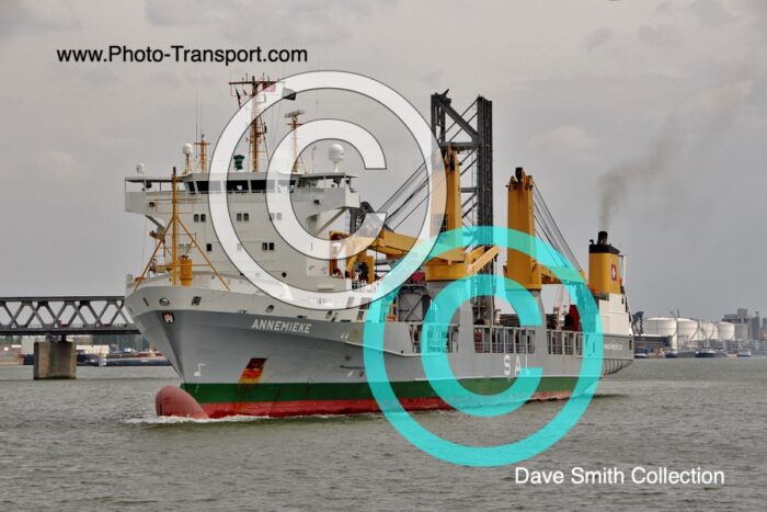 ANNEMIEKE  -  Gen Cargo