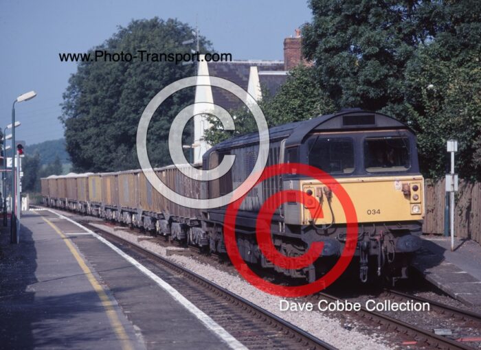 CLASS 58 No.58034 BASSETLAW (Mainline Livery)