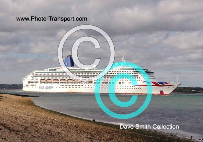 AURORA  - P & O -  Pass Cruise