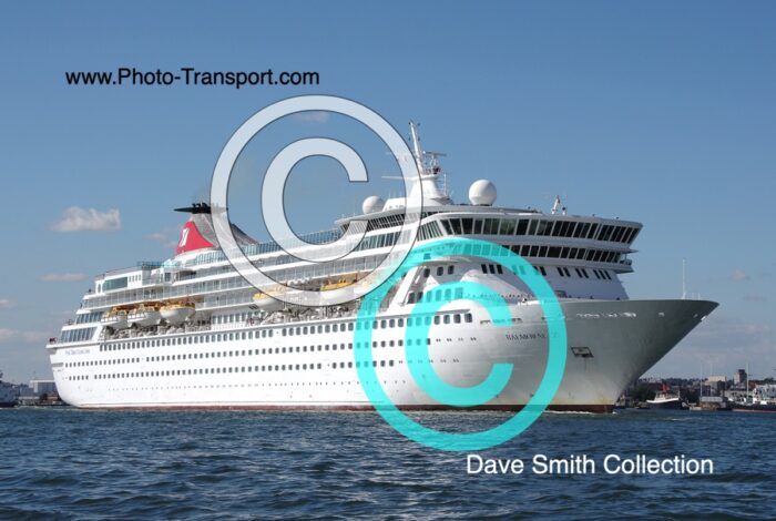 BALMORAL   - White Hull-  Pass Cruise - Fred Olsen
