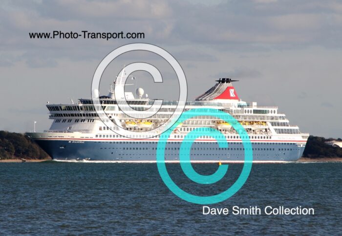 BALMORAL - Blue Hull -  Pass Cruise - Fred Olsen