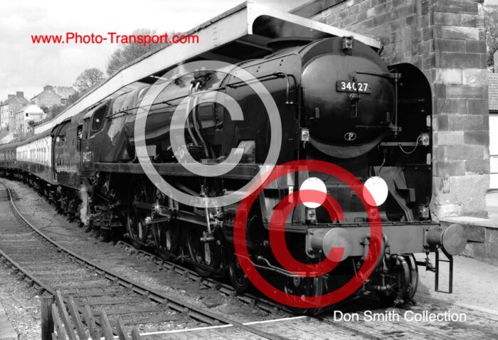 Rebuilt West Country 4-6-2 No.34027 Taw Valley